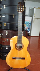Tp. Hồ Chí Minh: Guitar cổ điển Nhật CL1550751