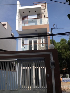 Bán nhà gần Ngã Tư Bà Hom trên trục đường Tỉnh Lộ 10 hẻm 8m.