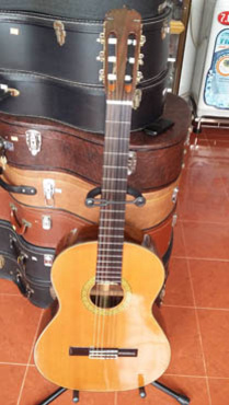 Bán guitar Matsouka M 30