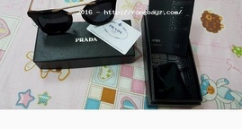 Bán kính mắt Prada không dùng nên nhượng lại