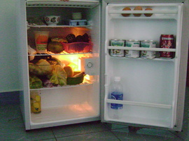 Quạt tích điện panasonic 6969, tủ lạnh mini 50L, tủ lạnh funiki gia đình