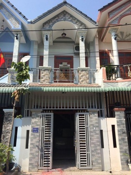 Nhà ngõ sát đường Lê Đình Cẩn, DT 4x12m dân cư sầm uất