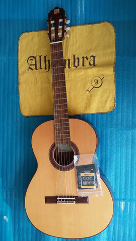 Bán guitar Tây Ban Nha Iberia Alhambra
