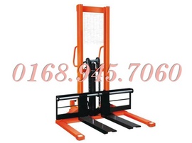 xe nâng tay cao chân siêu rộng 1500kg nâng cao 1m6 giá sốc