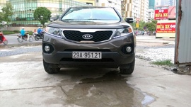 Bán Kia Sorento AT 2013, 805 triệu, màu nâu xám