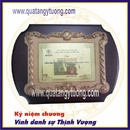 Tp. Hồ Chí Minh: Sản xuất kỷ niệm chương bằng gỗ đồng, biểu trưng bằng gỗ đồng CL1689110