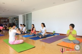 Cung Cấp Huấn Luyện Viên Yoga Theo Yêu Cầu