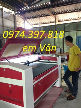 bán máy laser làm quà lưu niệm