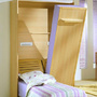 [3] Còn chiếc giường này khi gấp lại có hình dáng như một chiếc tủ đựng quần áo nhỏ. Khi hạ xuống sẽ lộ ra hai chiếc giường đơn đặt sát nhau. Thích hợp cho căn phòng của hai bé, hoặc có thể dựng bớt một giường lên để tiết kiệm không gian khi cần thiết.
