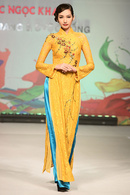 Trúc Diễm - Hoàng Yến duyên dáng cùng áo dài xuân RSN9509