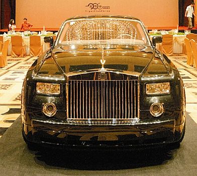Hé lộ 10 bí mật của Rolls-Royce