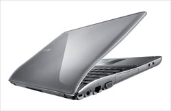 Laptop SamSung SF410 và NF208: Đôi cá mập dũng mãnh