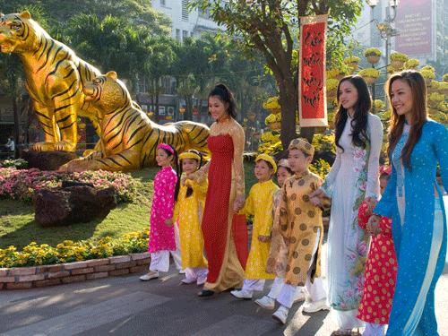 Lung linh đường hoa Nguyễn Huệ 2010