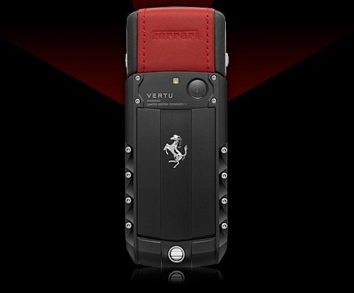 Vertu xa xỉ phong cách ngựa chiến Ferrari