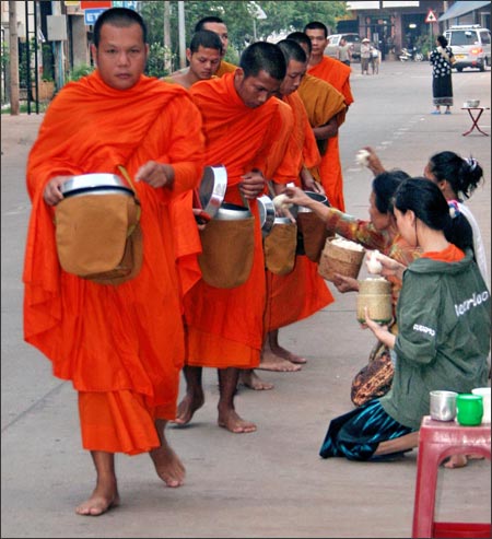 Wat Phou tịch lặng