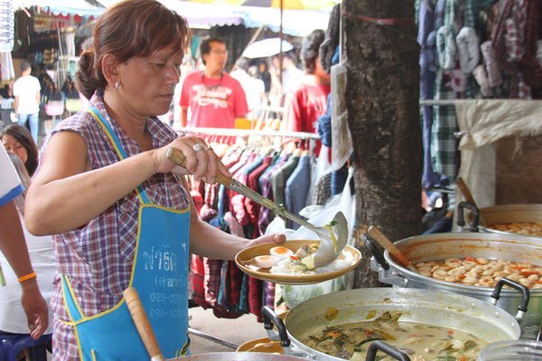 Dạo chợ cuối tuần Chatuchak ở Bangkok