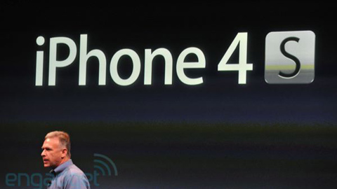 iPhone 4S có giá khởi điểm 199 USD