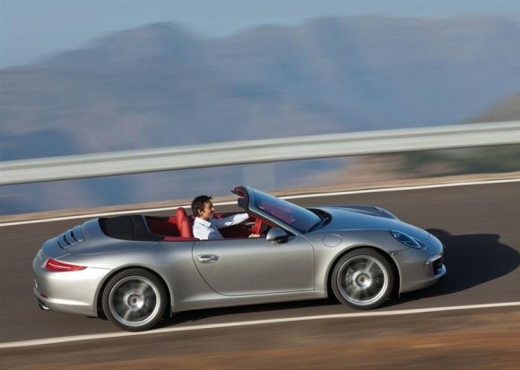 Đập hộp 2013 Porsche 911 Carrera Cabriolet