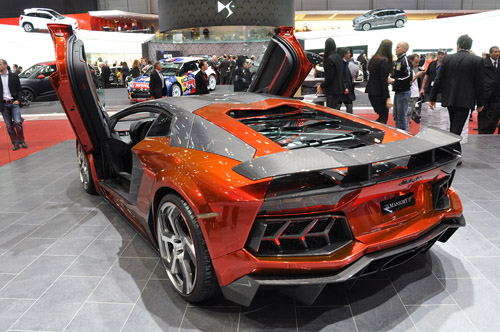 Lamborghini Aventador độ thắp lửa tại Geneva