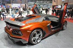 Lamborghini Aventador độ thắp lửa tại Geneva