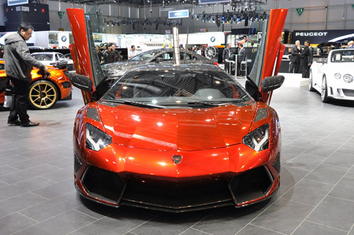 Lamborghini Aventador độ thắp lửa tại Geneva