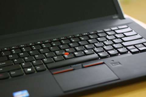 ThinkPad Edge E430 khởi động Windows 7 nhanh hơn 40%