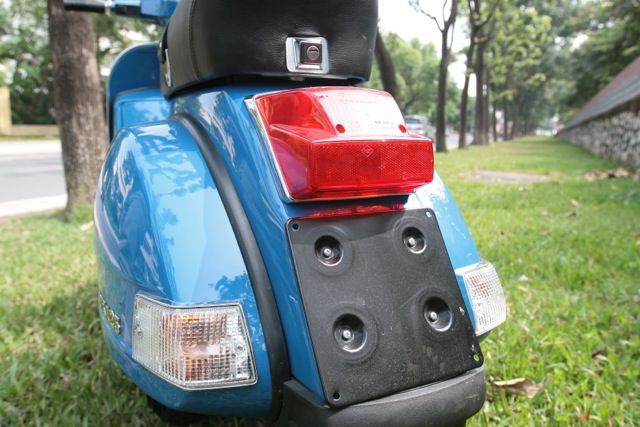 Vespa PX - làn gió mới từ quá khứ