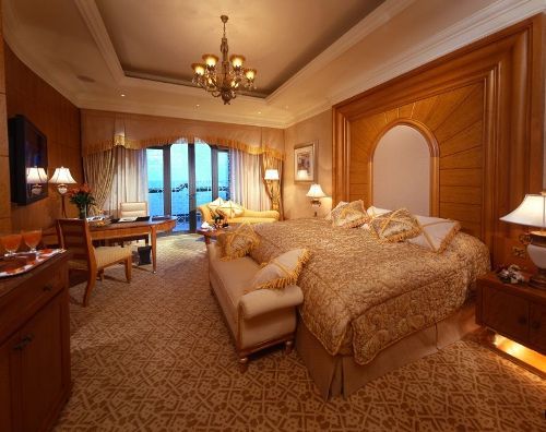 H4-Emirates-Palace.jpg