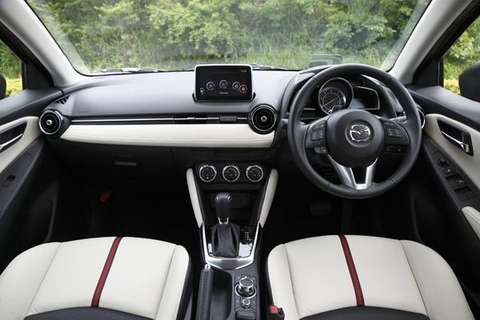 Mazda2 Skyactiv: An toàn và tiện nghi hơn